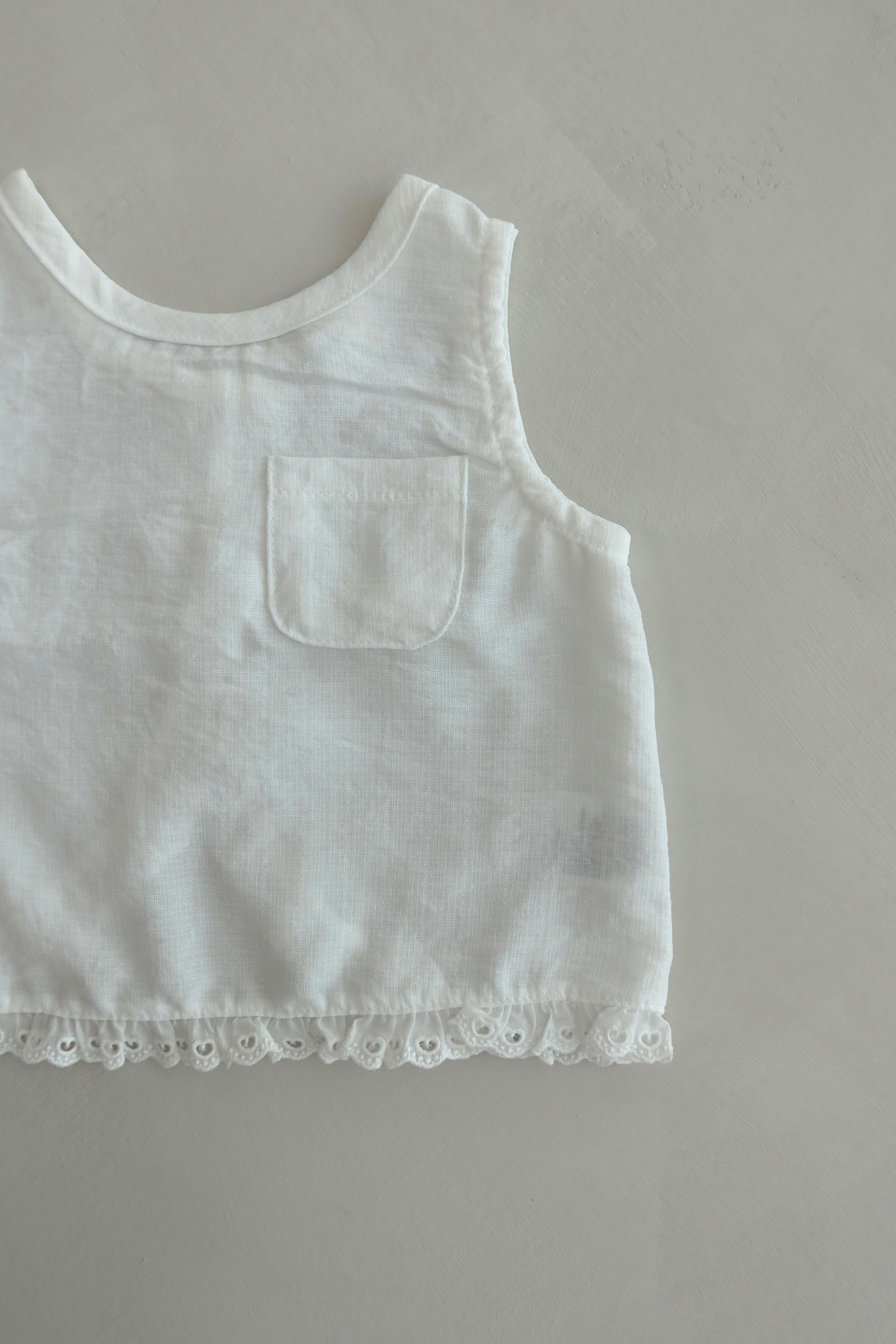 Slit blouse - White
