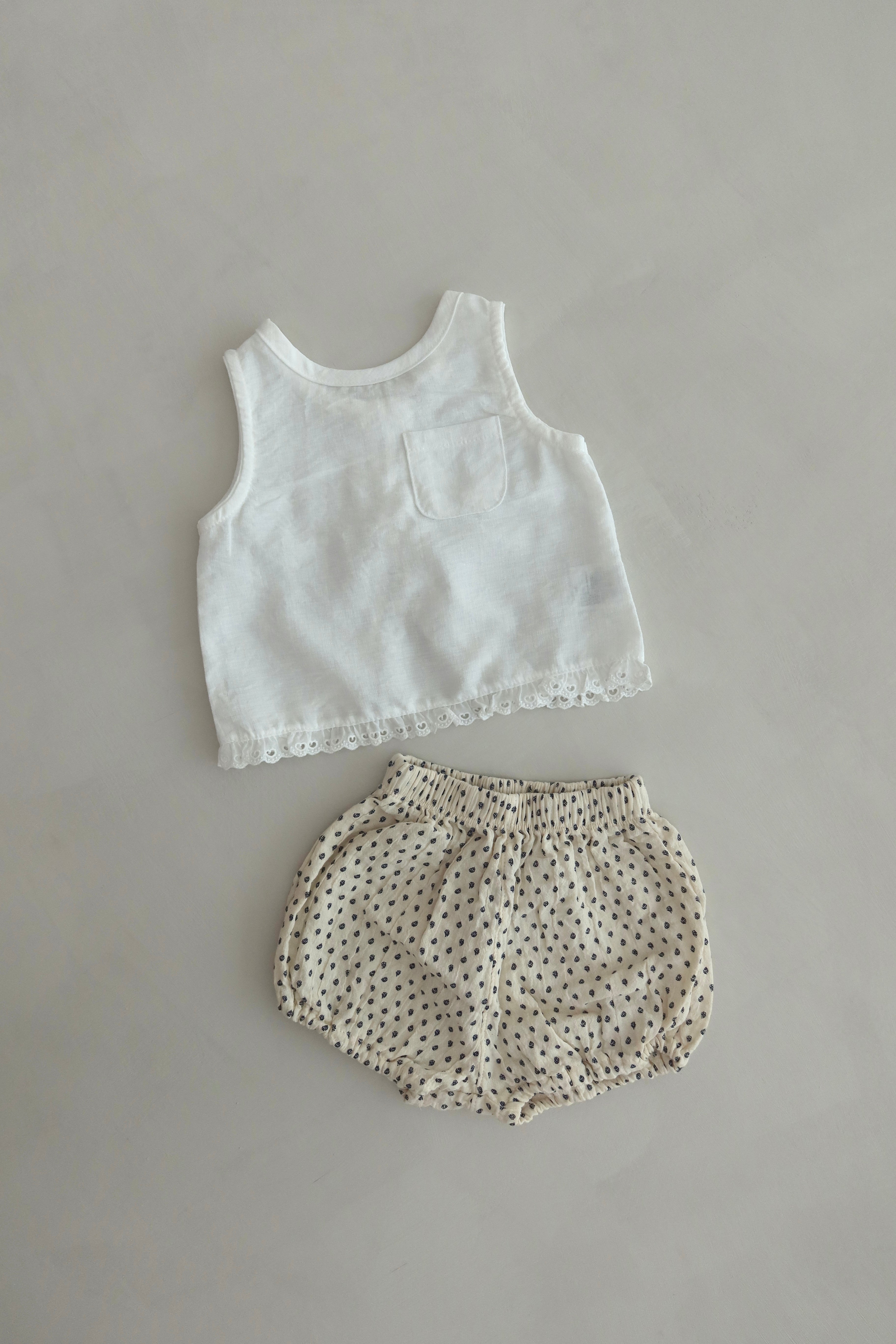 Slit blouse - White